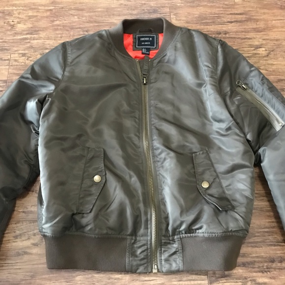 Forever 21 bomber jacket - Picture 2 of 5
